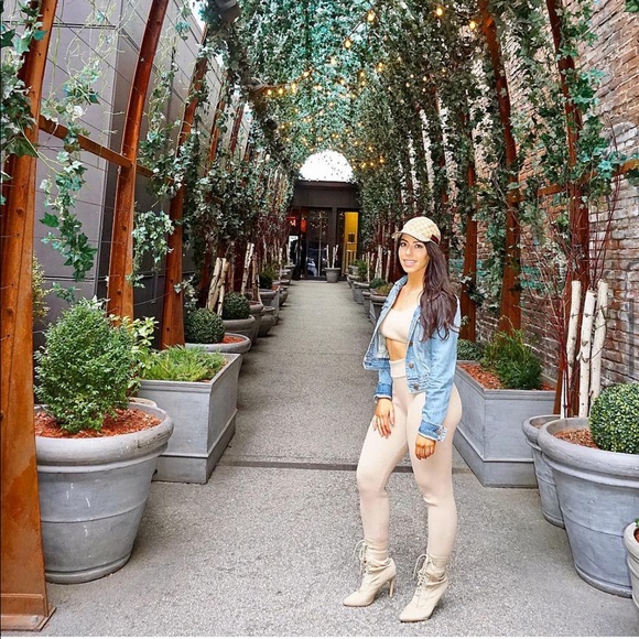 American Eagle Small Denim Jean Jacket - Picture 2 of 11